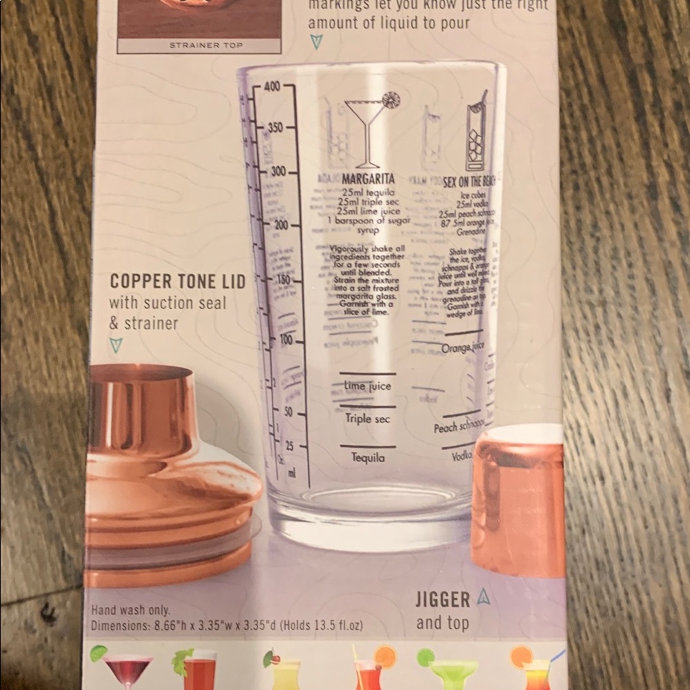 Cocktail Shaker with 6 recipes